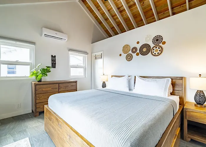 Camey's House And Mistico Club Boat Shuttle San Pedro (Ambergris Caye)